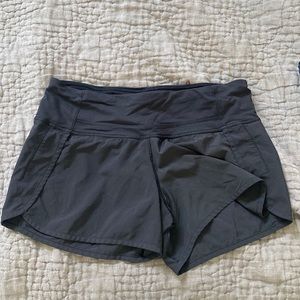 Lululemon size 6 running short black